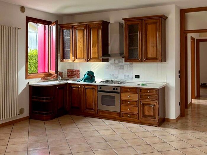 Appartamento bilocale in affitto in VICOLO SANTA BERTILLA, Centro, San Martino di Lupari