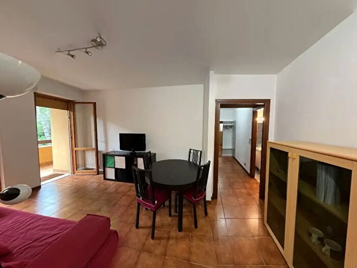 Appartamento trilocale in affitto in Via San Leo, Roma