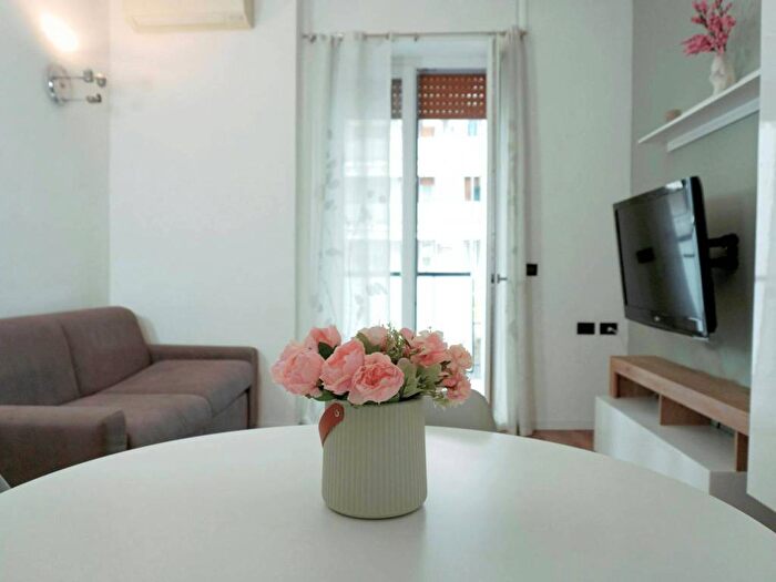 Appartamento monolocale in affitto in Via Volturno, Centro, Brugherio