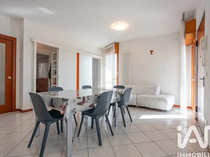 Casa con 8 locali in vendita in Via Don Aldo Montesi, Morro DAlba