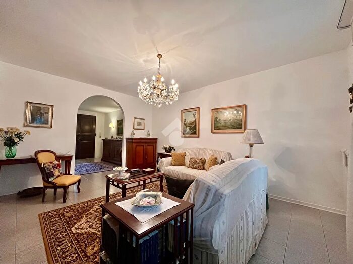 Casa con 5 locali in vendita in Via U Foscolo, Albignasego