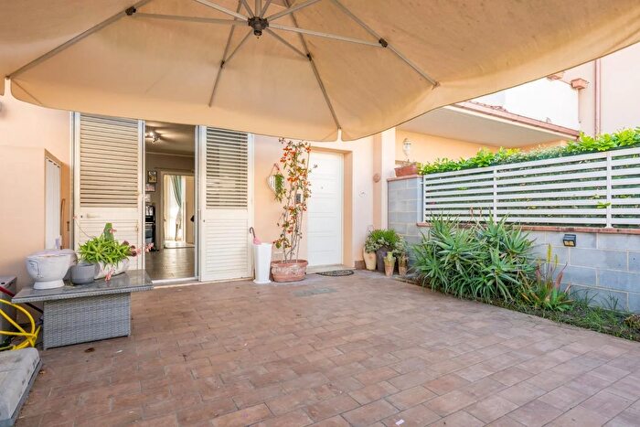 Casa con 7 locali in vendita in Via Ignazio Silone Pontedera, Pontedera