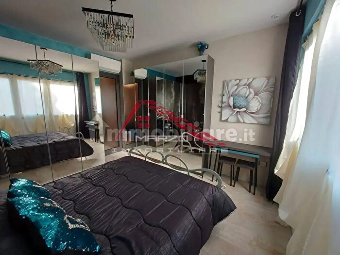 Appartamento trilocale in vendita in Viareggio