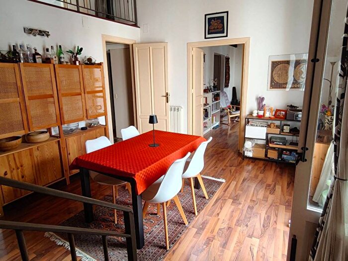 Appartamento trilocale in affitto in Vicolo Santa Rosalia, Kalsa, Palermo