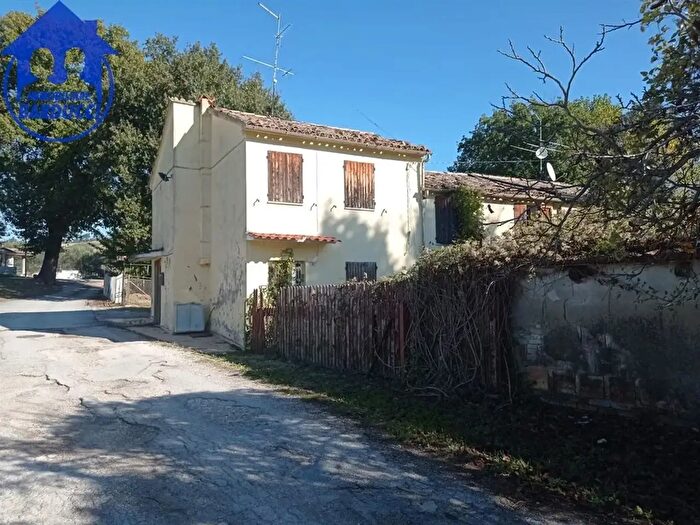 Casa con 5 locali in vendita in Via Provinciale Conca, San Clemente