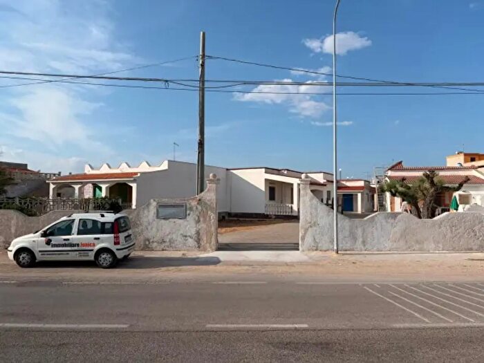Appartamento trilocale in vendita in Via Litoranea Salentina, Lizzano