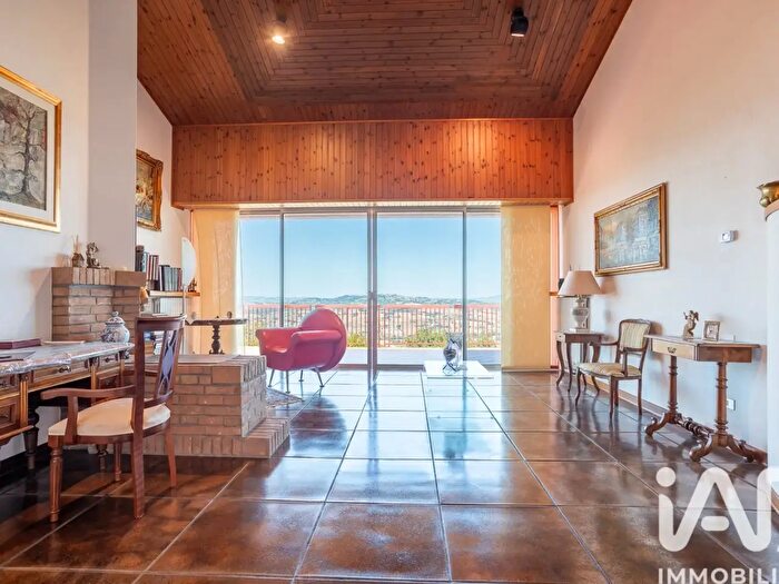 Casa con 7 locali in vendita in Via Enrico Mattei, Montelupone