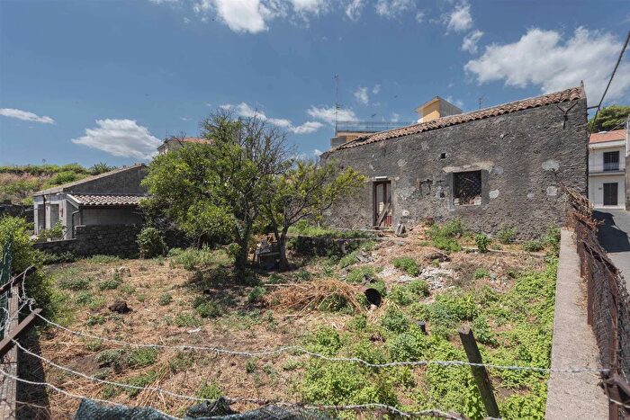 Casa monolocale in vendita in Via Nazionale Mangano Acireale, Acireale