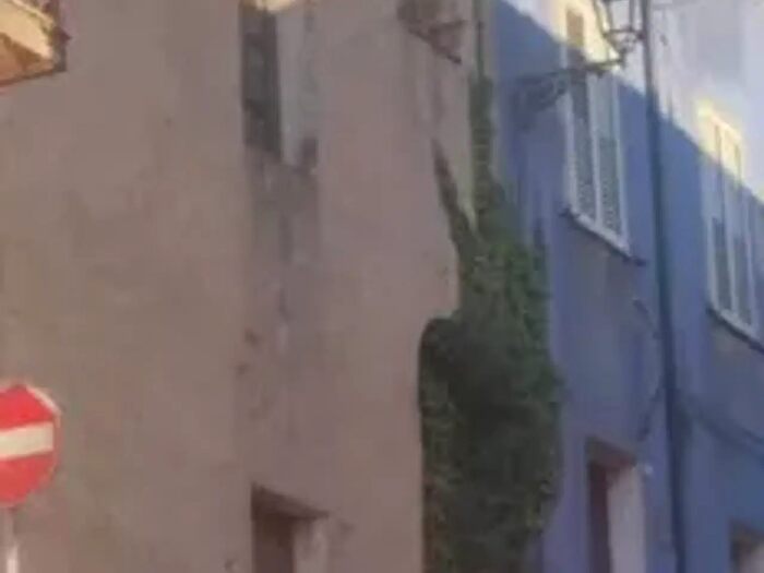 Casa con 5 locali in vendita in Via Caprera, Calangianus