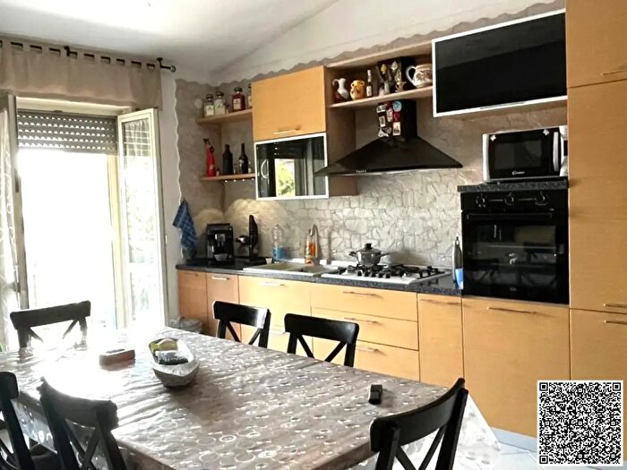Appartamento quadrilocale in vendita in Melito Di Napoli