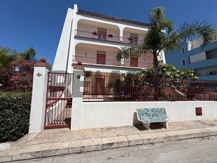 Appartamento con 5 locali in vendita in Viale Carlo Alberto dalla Chiesa, Terrasini