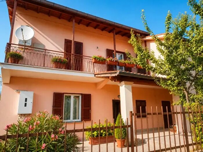 Appartamento trilocale in vendita in Via Quadrelle, Palestrina