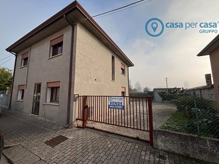 Casa con 5 locali in vendita in San Martino Di Venezze