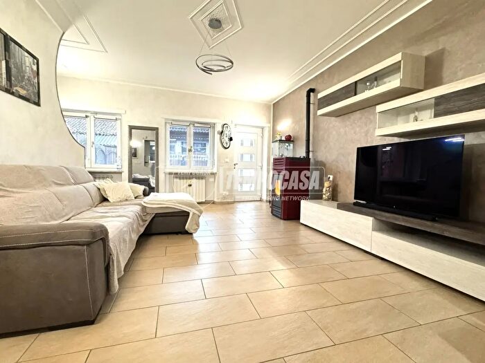 Casa con 5 locali in vendita in Vicolo Lere, Scarmagno