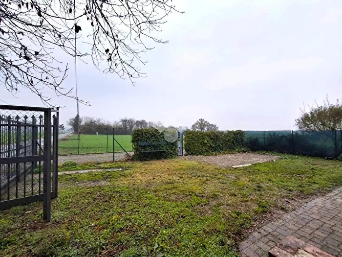 Casa trilocale in vendita in Via Palermo, San Giorgio Piacentino