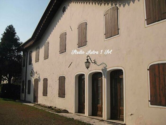 Casa quadrilocale in vendita in Fonte