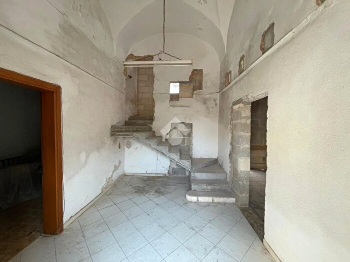 Casa quadrilocale in vendita in Via Fiumi Marina, Racale