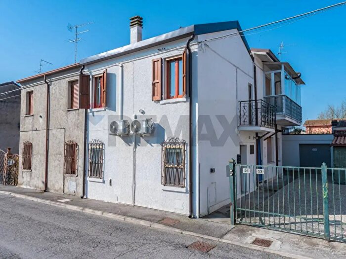 Appartamento bilocale in vendita in Via Bulgarelli, Fiscaglia