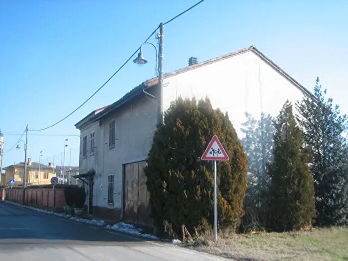 Casa con 6 locali in vendita in Casei Gerola