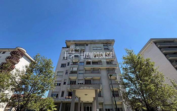 Appartamento con 5 locali in vendita in Via Papa Giovanni XXIII, Casale Monferrato