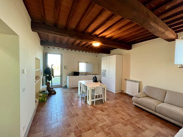 Appartamento quadrilocale in vendita in Monteroni DArbia