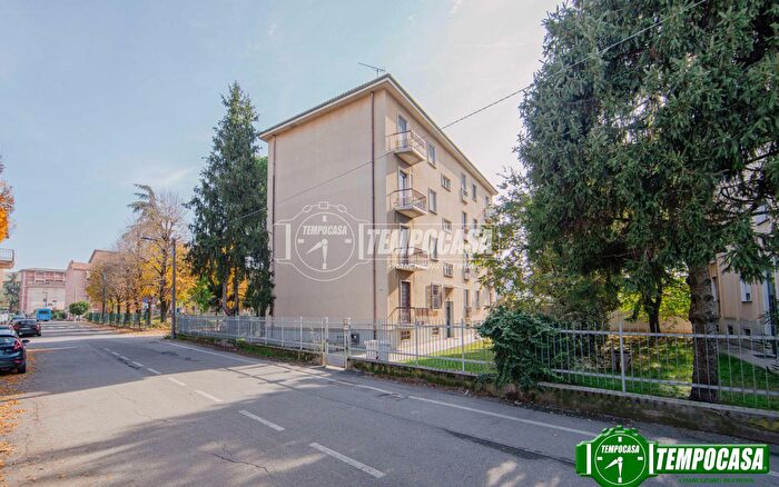 Appartamento quadrilocale in vendita in Via Giuseppe di Vittorio, Voghera