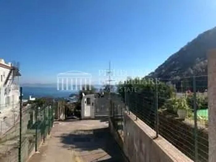 Casa con 5 locali in vendita in Via III Traversa Quercia, Casamicciola Terme