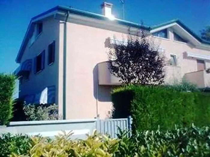 Appartamento trilocale in affitto in Via Burano, Casale Sul Sile