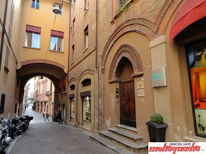 Appartamento bilocale in affitto in Via Porta di Castello, Bologna