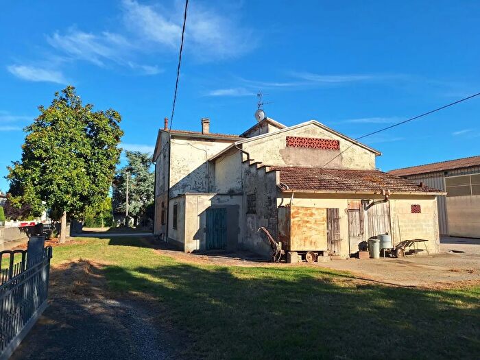 Casa con 11 locali in vendita in Via Borse N, Alfonsine