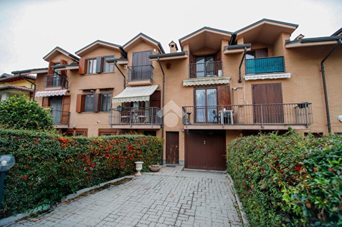 Casa con 5 locali in vendita in Via Rivarolo Beltrama, Lombardore
