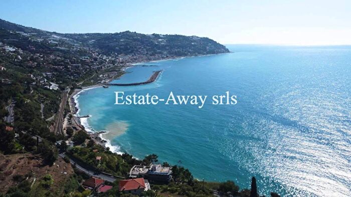 Casa con 5 locali in vendita in Bordighera