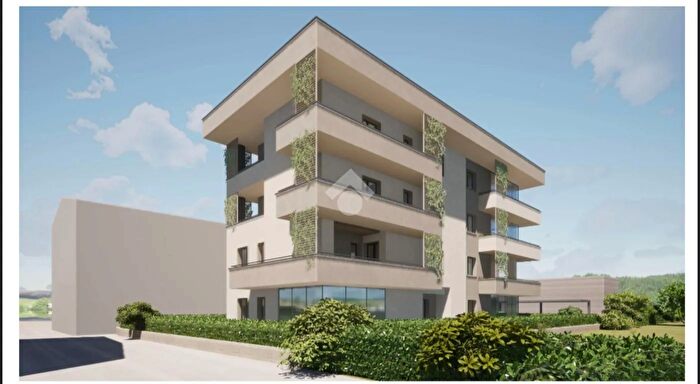 Appartamento quadrilocale in vendita in Via S Bernardino da Siena, Assisi