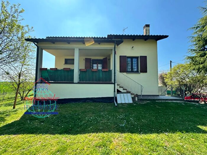 Casa con 5 locali in vendita in Via Matteotti a, Sala Bolognese