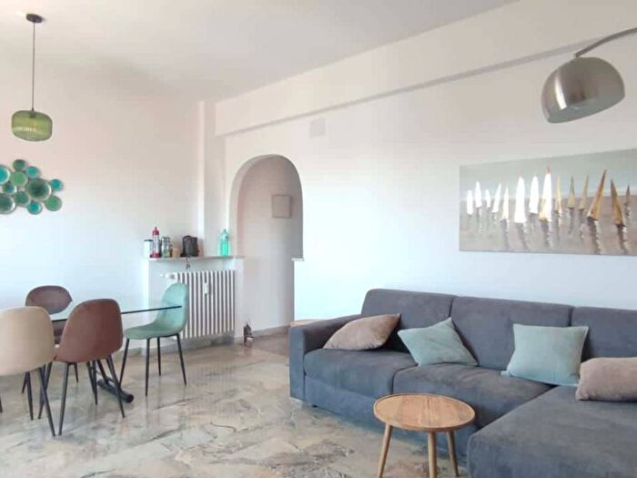 Appartamento trilocale in affitto in Via Rutilio Namaziano, Ostia Ponente, Roma