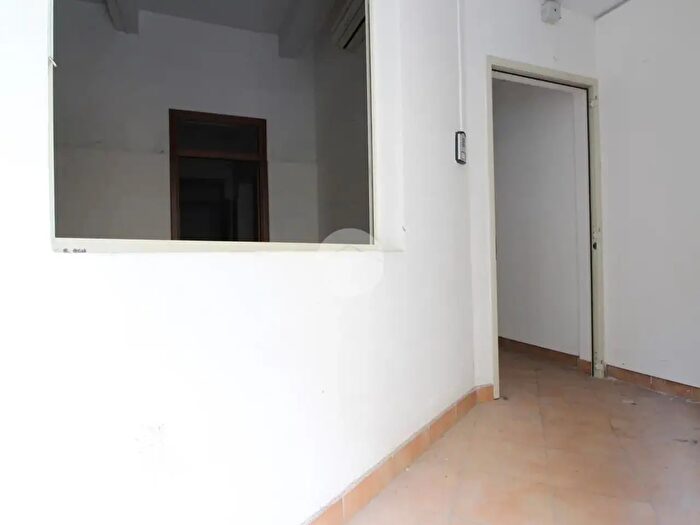 Appartamento trilocale in vendita in Via Mammana, Palermo