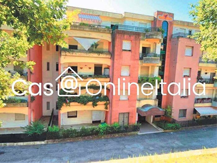 Appartamento con 6 locali in vendita in Via Beata Chiara Luce Badano, Montelaguardia, Perugia