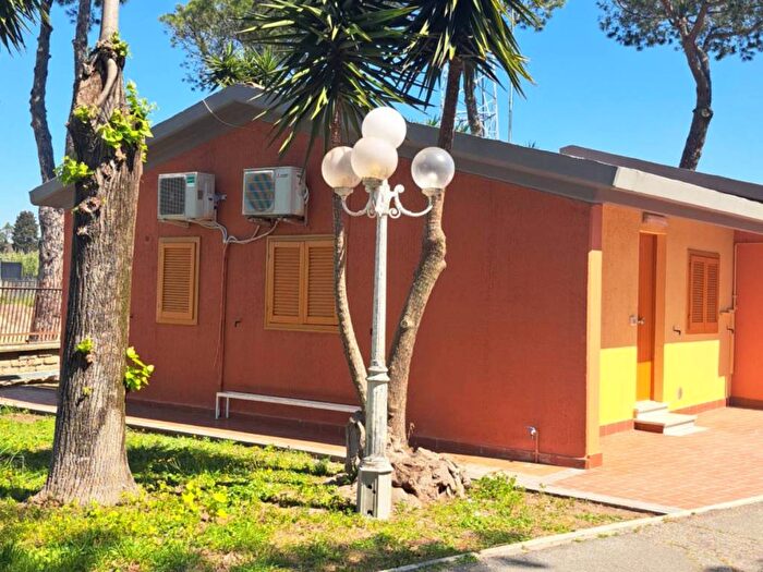 Appartamento quadrilocale in affitto in Via Giovanni Giuseppe Gizzi, Casal Lumbroso, Roma