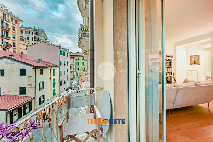 Appartamento quadrilocale in vendita in Piazza SantAgostino, La Spezia