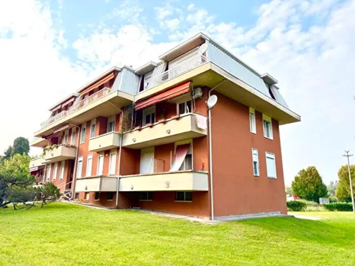 Appartamento trilocale in vendita in Via Alfredo di Dio, Besnate