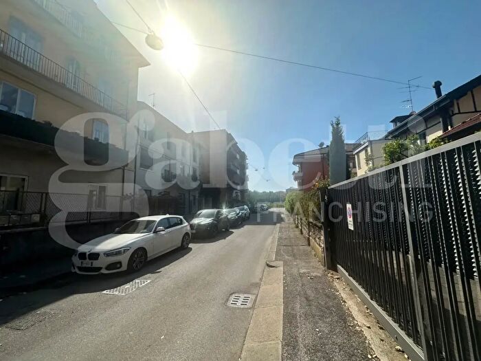 Appartamento con 5 locali in vendita in Via Cesare Trezza Snc, Verona