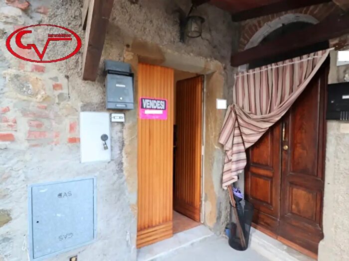 Casa trilocale in vendita in Pogi Alto, Bucine