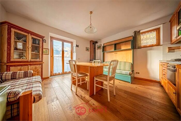 Appartamento monolocale in vendita in Via Fraciscio Campodolcino So, Campodolcino