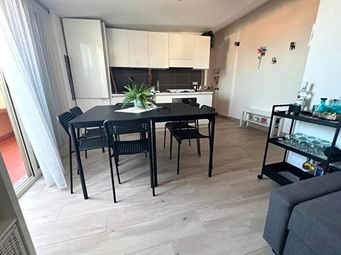 Appartamento trilocale in affitto in Montauro