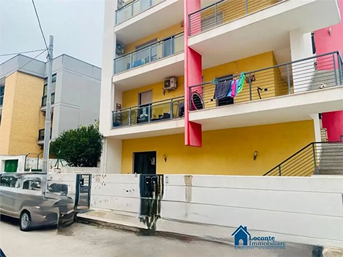 Appartamento trilocale in vendita in Capurso