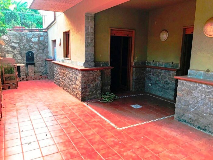 Casa bilocale in affitto in Via Telamone, Partanna, Palermo