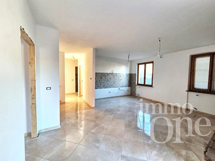 Appartamento con 5 locali in vendita in Via GGaribaldi a, Collesalvetti