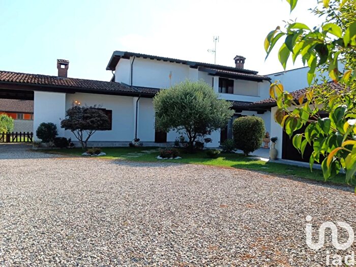Casa con 5 locali in vendita in Via Gambolò, Gambolo