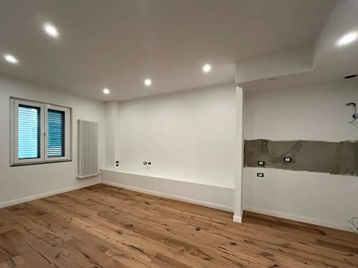 Appartamento trilocale in vendita in Via di Peretola, Firenze