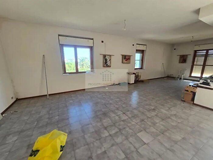Appartamento con 6 locali in vendita in Siracusa